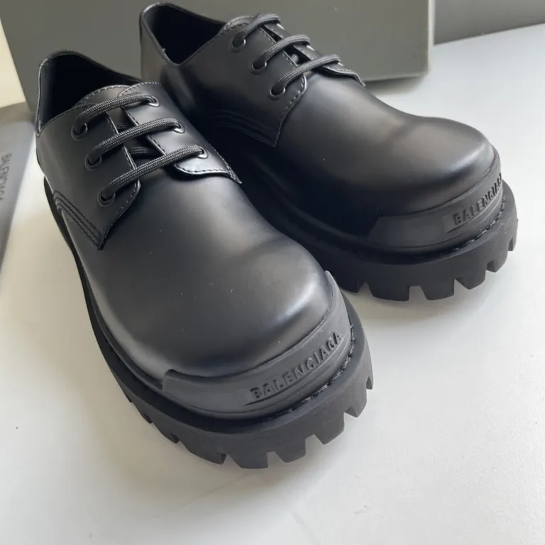 Balenciaga Shoe 